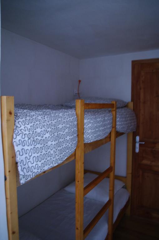 Appartement Dans Chalet De Montagne Bozel Pokoj fotografie