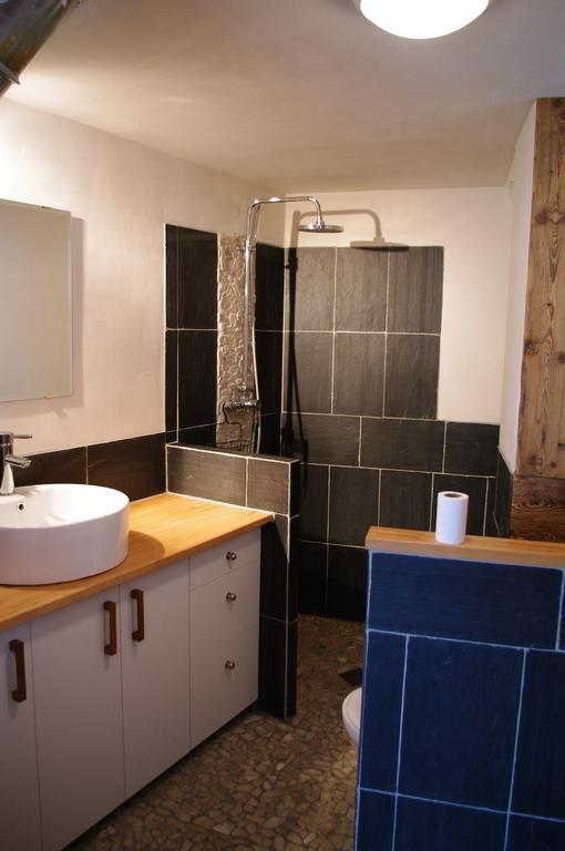 Appartement Dans Chalet De Montagne Bozel Pokoj fotografie