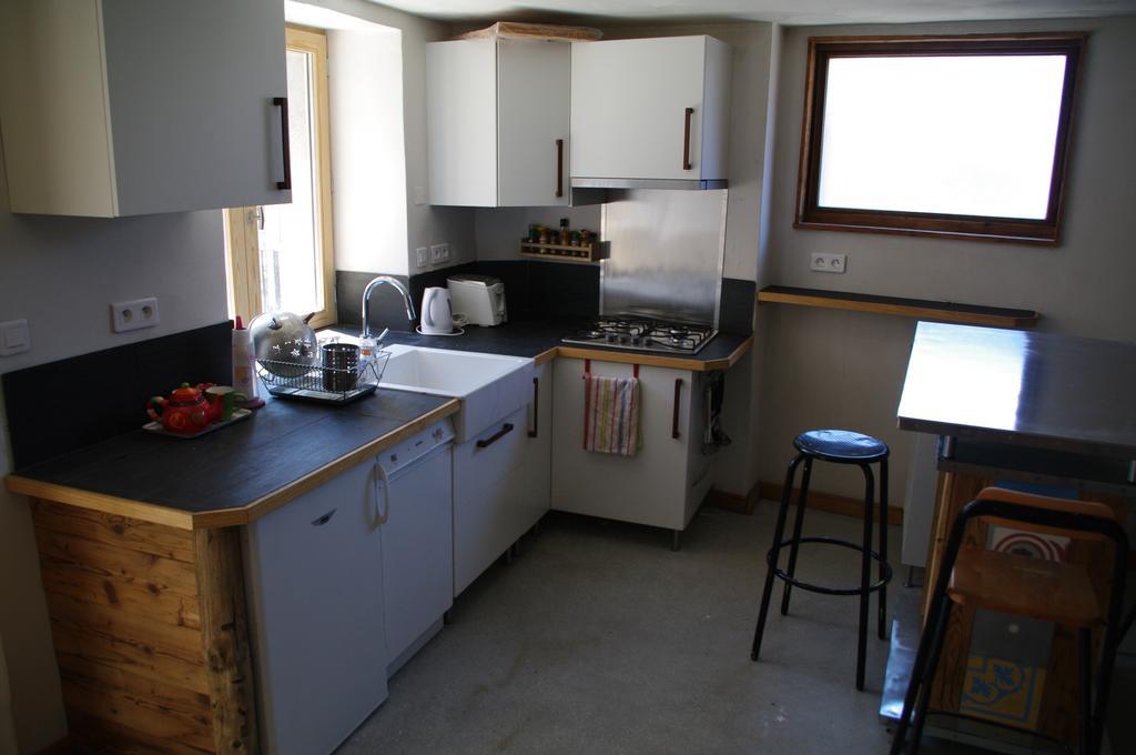 Appartement Dans Chalet De Montagne Bozel Pokoj fotografie
